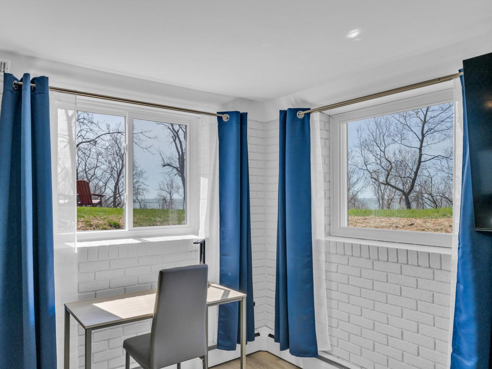Cliffside Suite #3 - Seacliff Beach Suites Leamington Exteriér fotografie